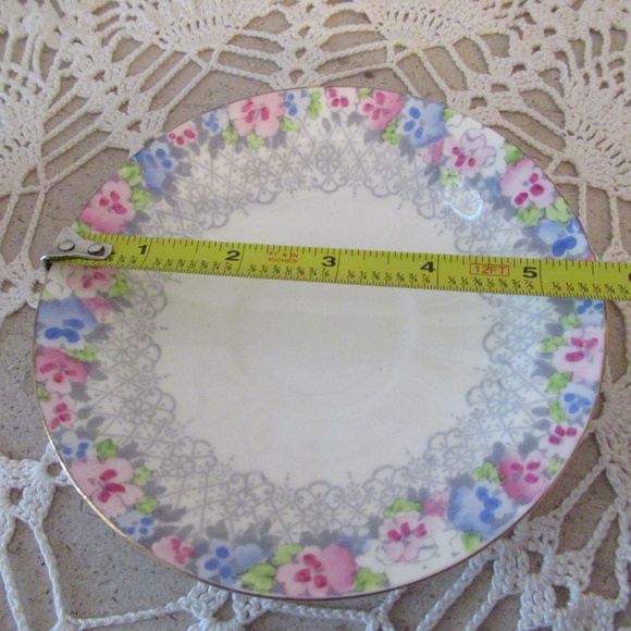 Crown Fine Bone China Cup & Saucer - Picture 7 of 9